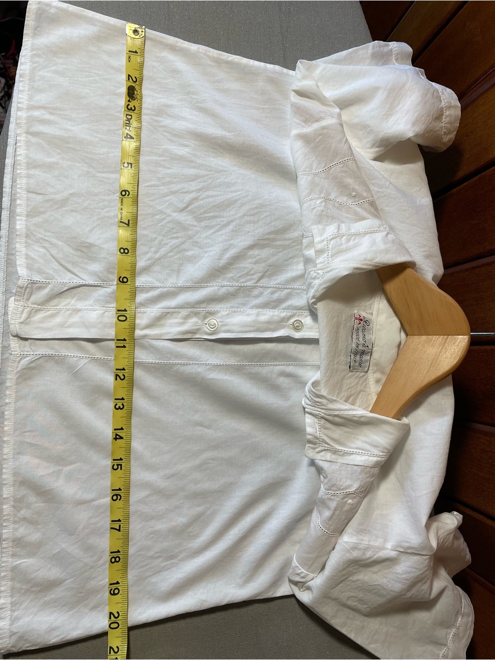 Vintage hand embroidered women’s white shirt - Picture 12 of 14